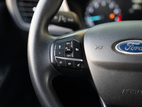 Used 2020 Ford Escape SE image 35