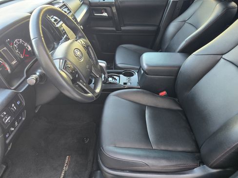 Used 2023 Toyota 4Runner TRD Off-Road Premium image 9