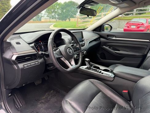 Used 2022 Nissan Altima 2.5 SL FWD image 10