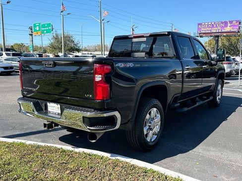 Certified 2022 Chevrolet Silverado 2500 LTZ w/ LTZ Convenience Package AWD/4WD image 7
