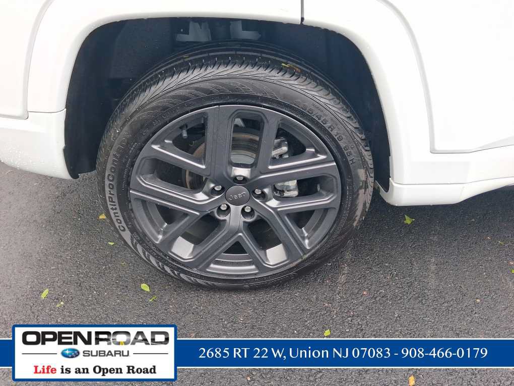 Used 2024 Jeep Compass Limited w/ High Altitude Package AWD/4WD image 12