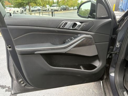 Used 2021 BMW X5 sDrive40i w/ Premium Package RWD image 16