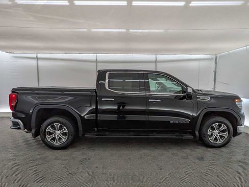 Used 2022 GMC Sierra 1500 SLT w/ SLT Convenience Package image 7