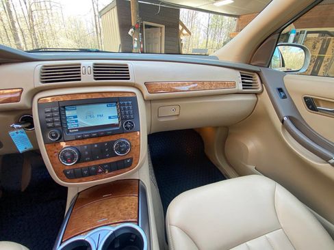 Used 2008 Mercedes-Benz R 320 CDI 4MATIC image 10