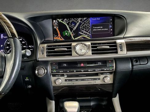 Used 2016 Lexus LS 460 w/ Comfort Package image 10