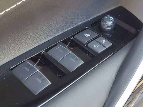 Used 2025 Toyota Corolla XSE image 11