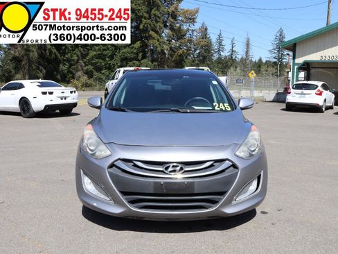 Used 2014 Hyundai Elantra GT w/ Option Group 03 FWD image 12