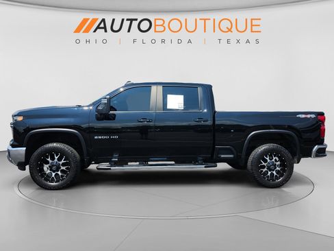 Used 2024 Chevrolet Silverado 2500 LT w/ Convenience Package AWD/4WD image 2