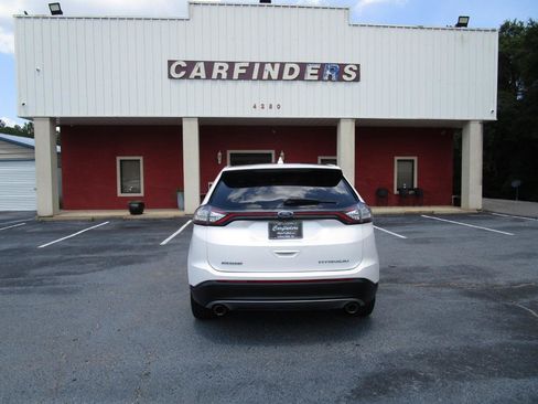 Used 2017 Ford Edge Titanium w/ Equipment Group 301A FWD image 3
