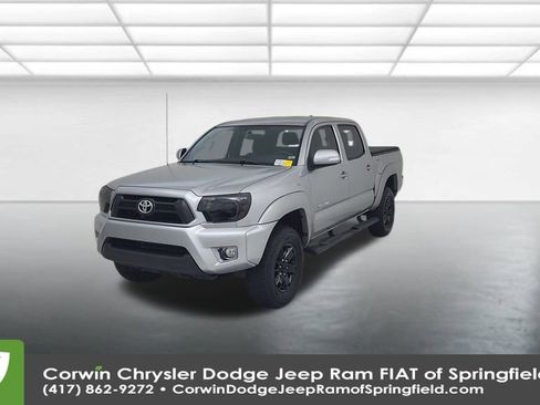 Used 2014 Toyota Tacoma PreRunner image 7