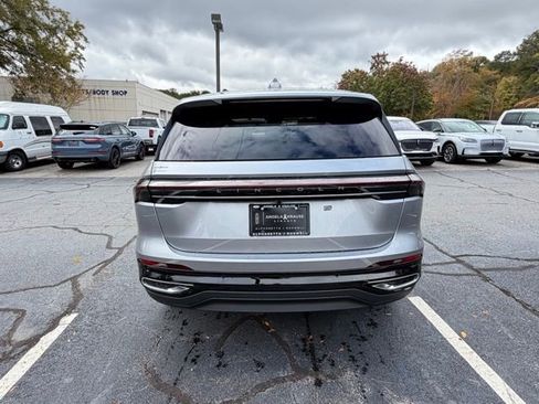 New 2026 Lincoln Nautilus Premier image 8