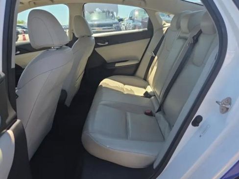 Used 2019 Honda Insight Touring image 3