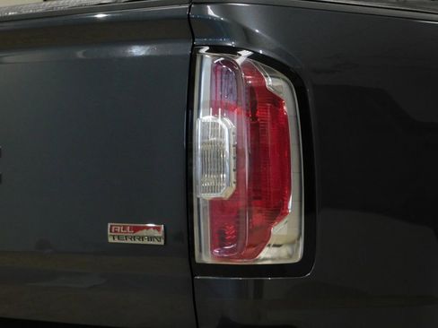 Used 2016 GMC Canyon SLE w/ All Terrain Package AWD/4WD image 84