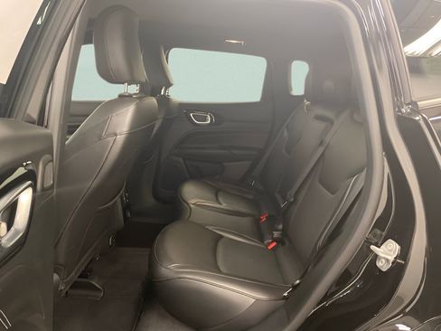 Used 2022 Jeep Compass High Altitude AWD/4WD image 20