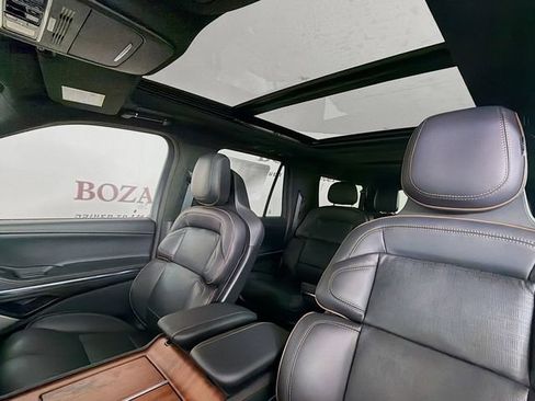 New 2026 Lincoln Navigator L Black Label AWD/4WD image 23
