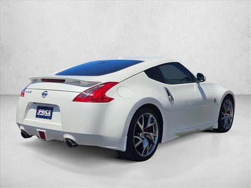Used 2014 Nissan 370Z Touring w/ Sport Package RWD image 5
