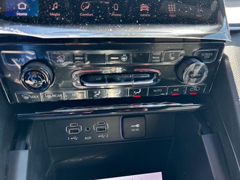 New 2025 Jeep Grand Cherokee L Limited image 12