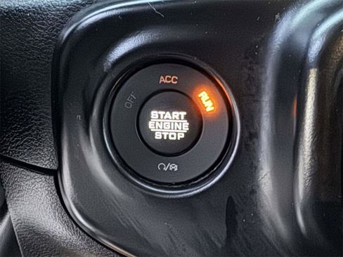 Used 2021 Jeep Wrangler Unlimited Sahara image 10