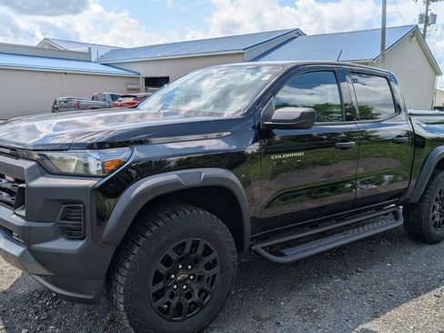 Used 2024 Chevrolet Colorado Trail Boss w/ Advanced Trailering Package AWD/4WD image 2