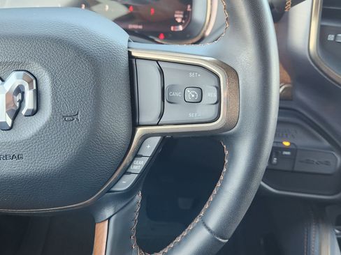 Used 2024 RAM 3500 Limited image 32