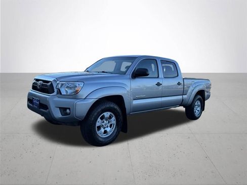 Used 2015 Toyota Tacoma 4x4 Double Cab image 2