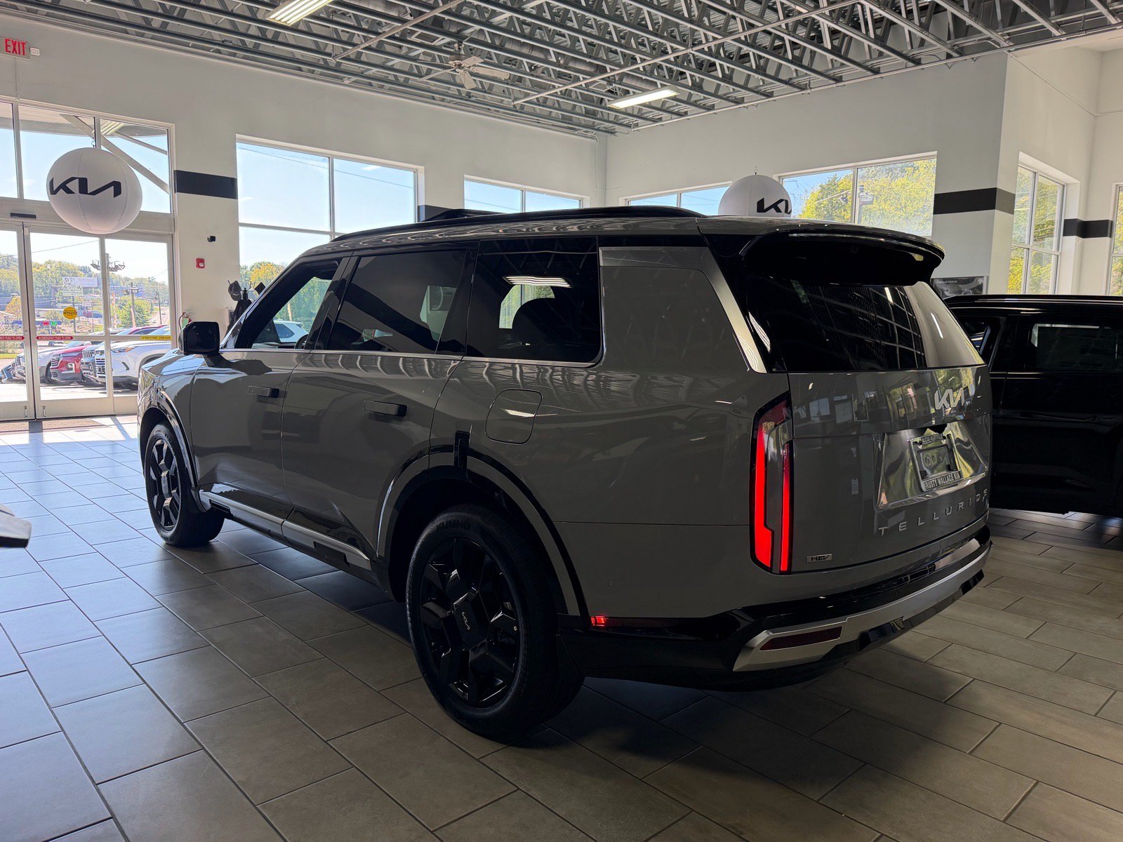 New 2027 Kia Telluride SX Prestige AWD/4WD image 3