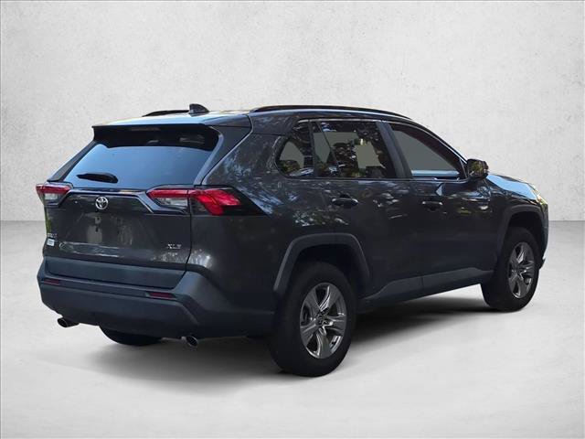 Used 2022 Toyota RAV4 XLE w/ Convenience Package FWD image 5