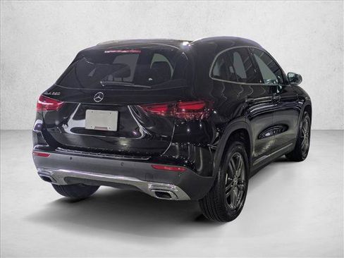 Certified 2025 Mercedes-Benz GLA 250 image 8