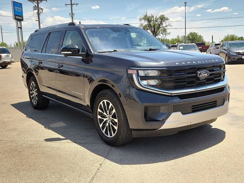 Used 2025 Ford Expedition Max Platinum AWD/4WD image 6
