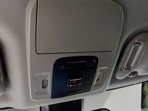 Used 2023 Toyota Camry SE image 21