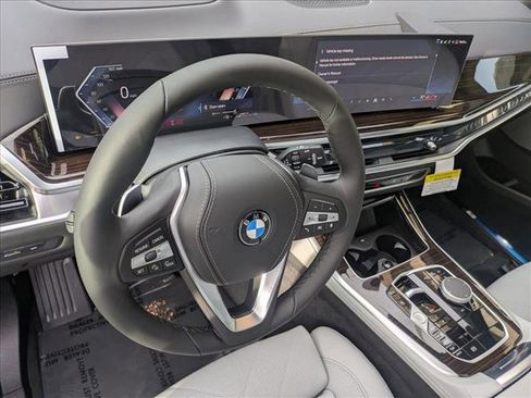 New 2026 BMW X5 xDrive40i image 3