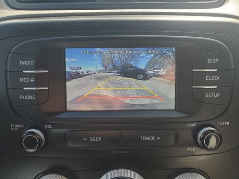 Used 2019 Kia Soul image 12