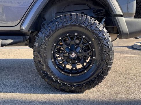 Used 2018 Jeep Wrangler Unlimited Sport image 14