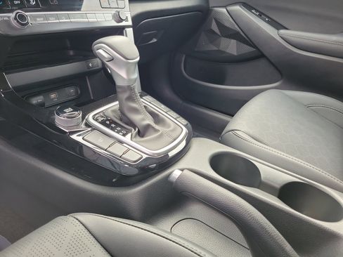 Used 2025 Kia Seltos EX image 29