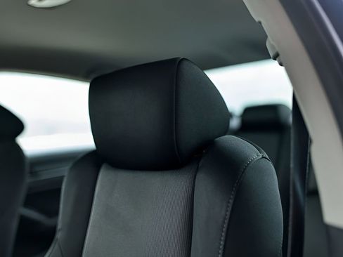 Used 2022 Honda Accord LX image 33