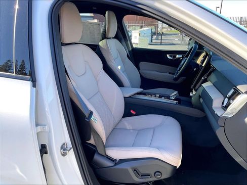 New 2026 Volvo XC60 B5 Plus w/ Protection Package Premier image 31