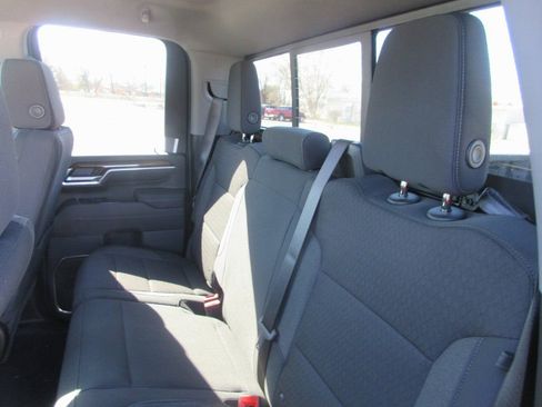 New 2026 GMC Sierra 2500 SLE w/ SLE Value Package; AWD/4WD image 15