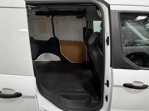 Used 2017 Ford Transit Connect XL image 34
