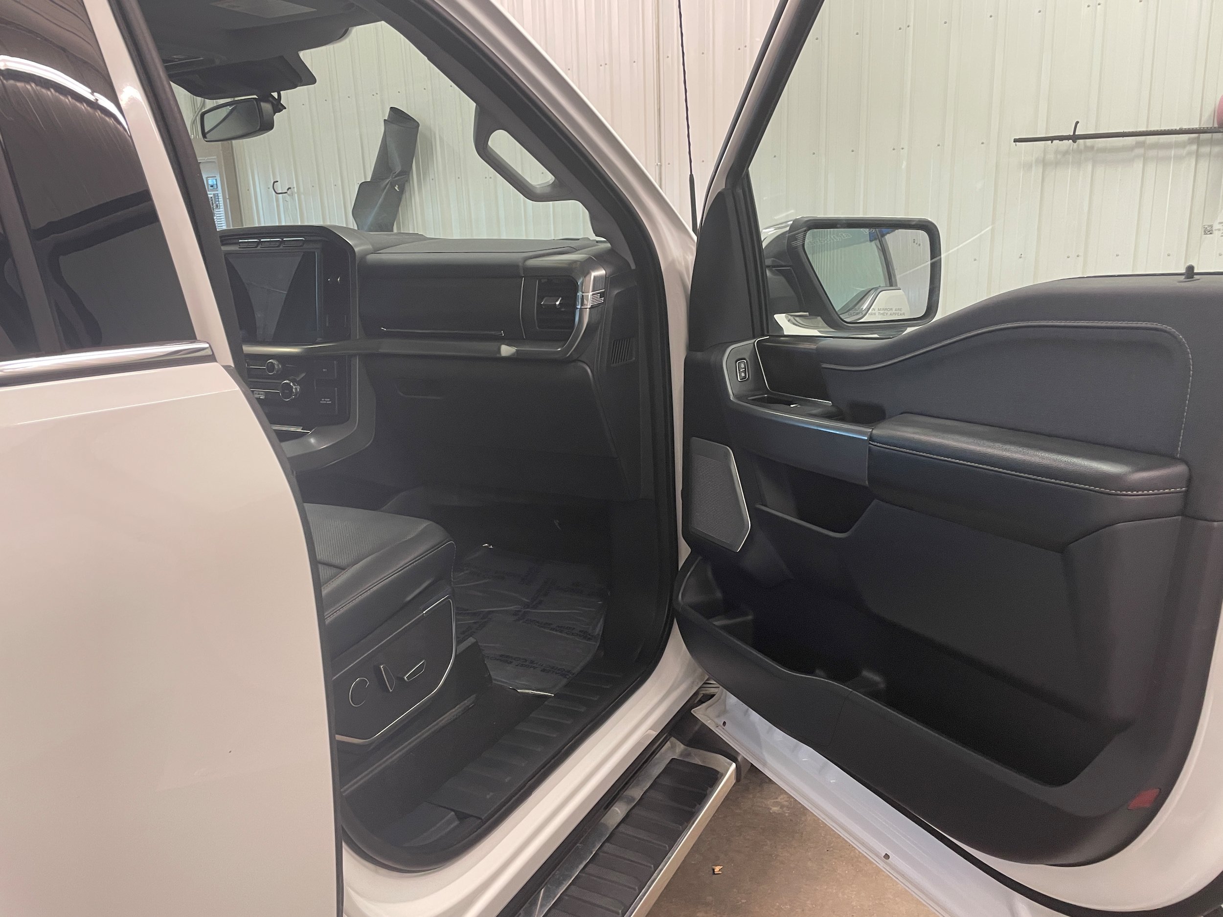 Used 2022 Ford F150 Lariat w/ Equipment Group 502A High AWD/4WD image 33