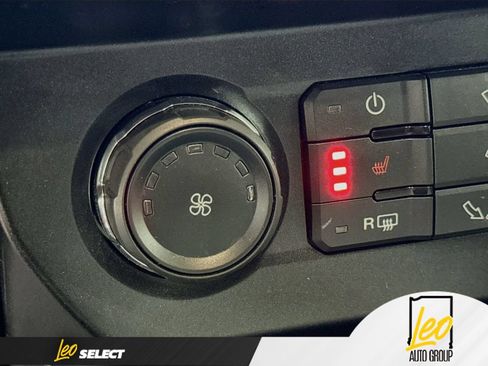 Used 2019 Ford F150 XLT w/ Equipment Group 302A Luxury AWD/4WD image 24