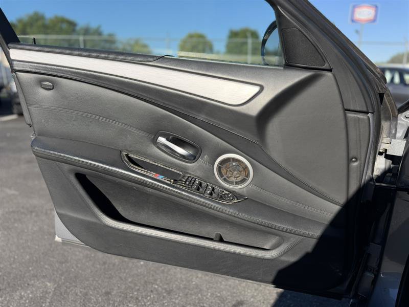 Used 2008 BMW M5 RWD image 17
