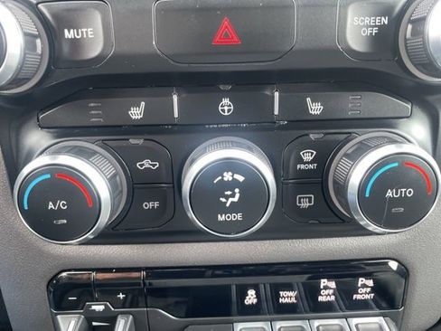 Used 2021 RAM 1500 Big Horn image 29