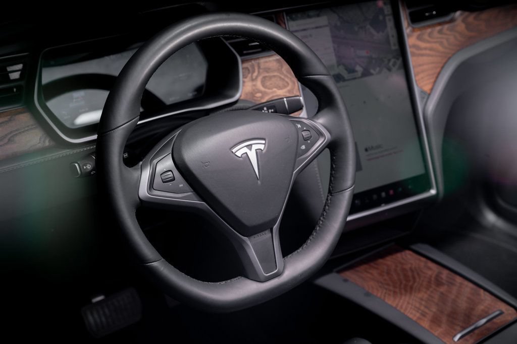 Used 2020 Tesla Model X Long Range AWD/4WD image 10