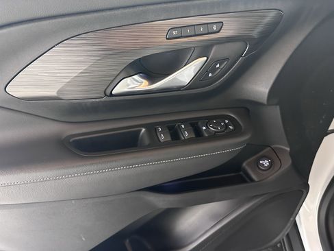 Used 2022 GMC Terrain SLT image 49