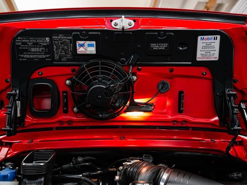 Used 2005 Porsche 911 Carrera RWD image 40