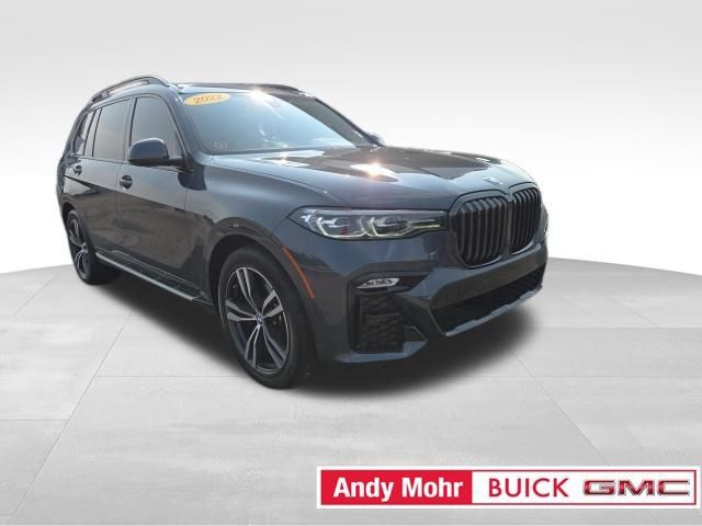 Used 2022 BMW X7 xDrive40i w/ M Sport Package AWD/4WD image 2