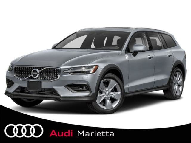 Used 2020 Volvo V60 T5 Cross Country AWD/4WD image 1