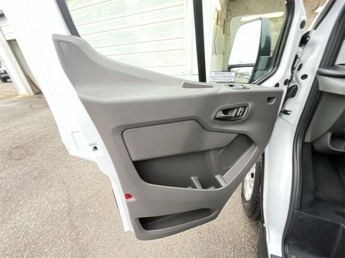 Used 2024 Ford Transit 350 XLT image 13