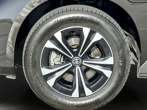 Certified 2023 Toyota bZ4X AWD image 25