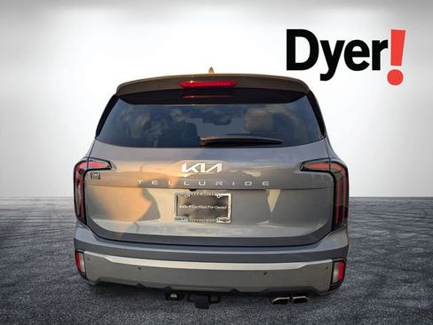 Certified 2024 Kia Telluride EX w/ EX Captain's Chair Package image 4